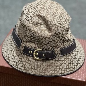 Coach Vintage brown bucket hat